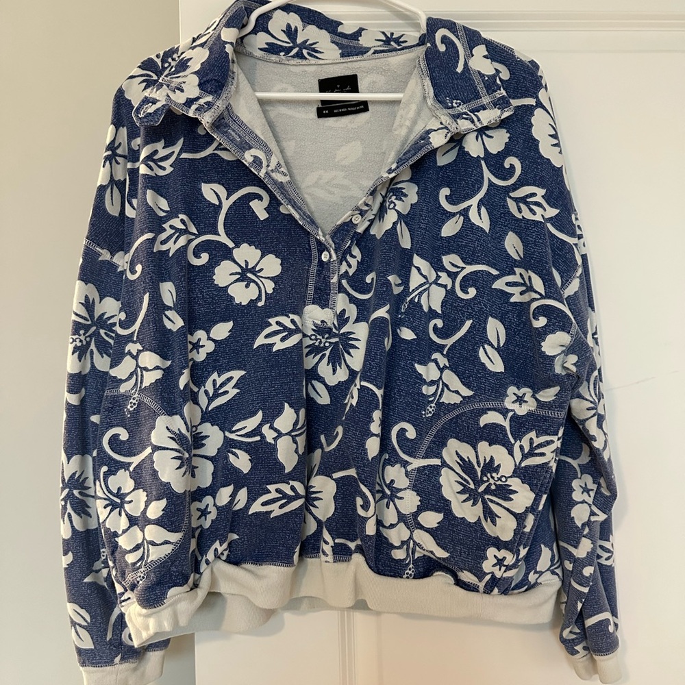 Urban Outfitters pullover
